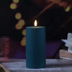 LED Stumpenkerze MIA - Kunststoff - 3D Flamme - H: 15cm - D: 7